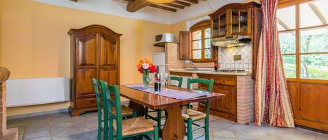 تناول الطعام