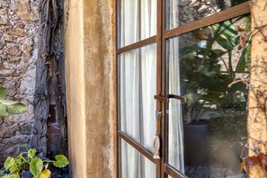 Exterior detail - Hotel 'Les Hamaques - Magnolia' with Shared Pool, Wi-Fi and Air Conditioning (Viladamat)