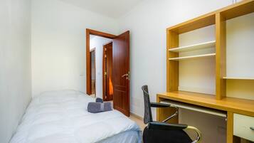 4 sovrum, strykjÀrn/strykbrÀda, gratis wi-fi och sÀngklÀder