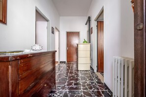Interior - Apartment 'Appartamento Casa Rita' with Balcony and Wi-Fi (San Giovanni delle Contee)