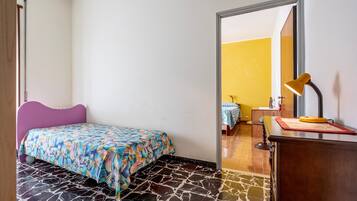 2 chambres, fer et planche Ă repasser, Wi-Fi gratuit, draps fournis