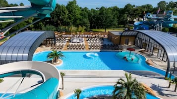 Una piscina techada, una piscina climatizada