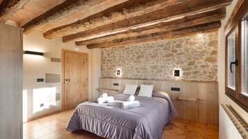 6 dormitorios, tabla de planchar con plancha, wifi gratis y ropa de cama