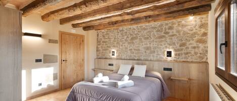 6 Schlafzimmer, Bügeleisen/Bügelbrett, kostenloses WLAN, Bettwäsche