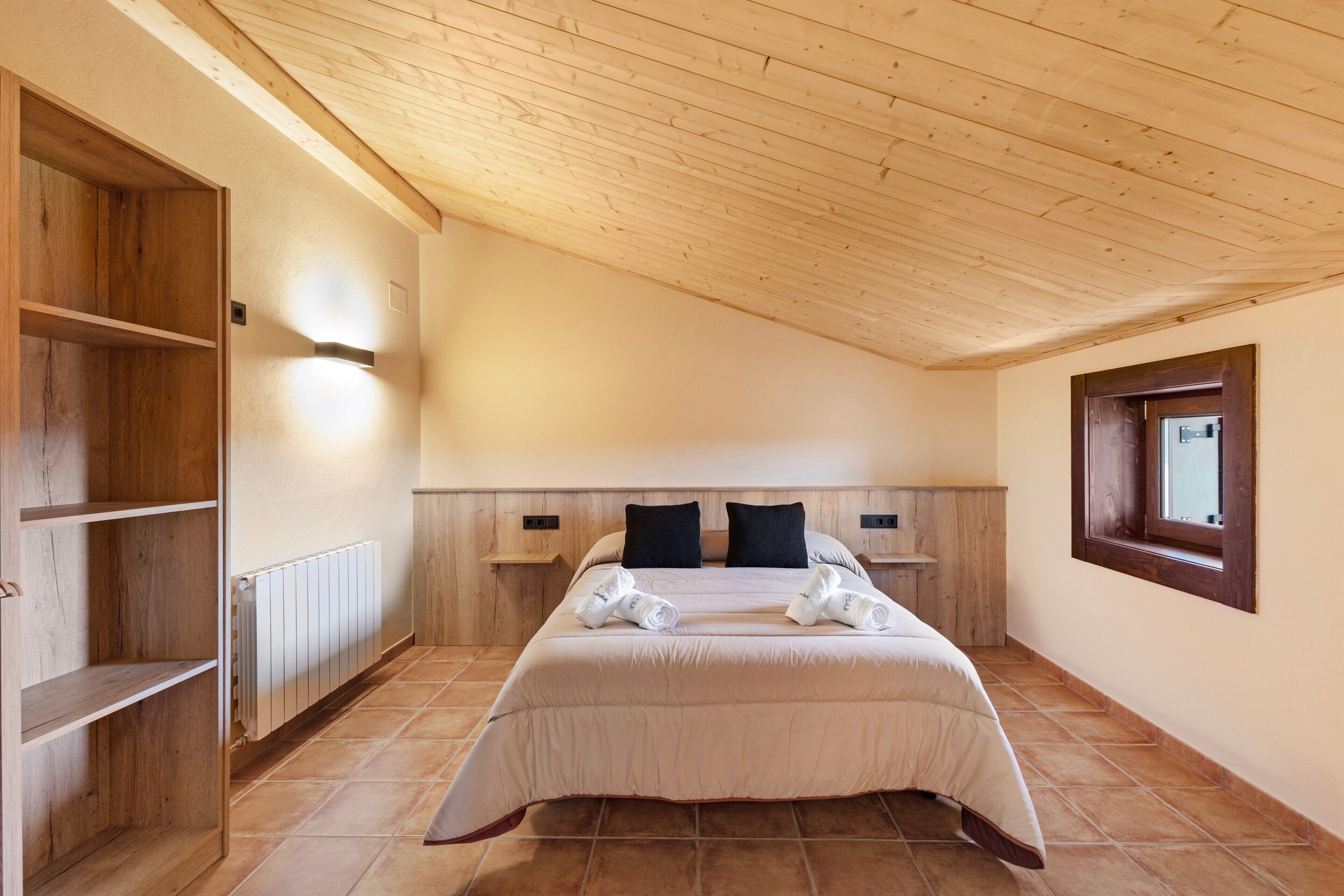 6 sovrum, strykjärn/strykbräda, gratis wi-fi och sängkläder