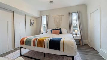 3 quartos, escrivaninha, Wi-Fi de cortesia, roupa de cama