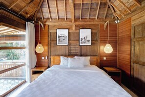 Chambre Double Signature, balcon, vue piscine