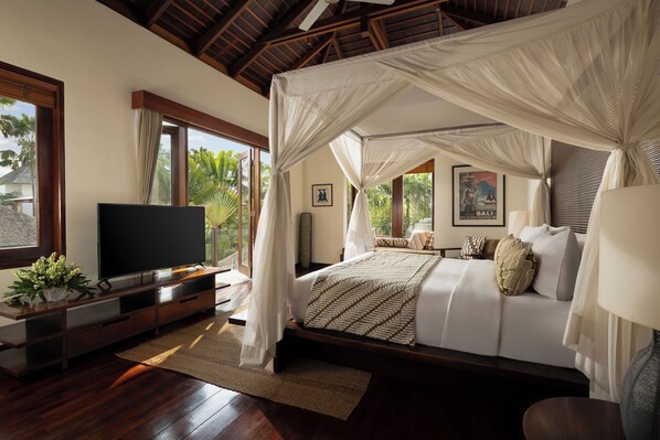 5 bedrooms, desk, soundproofing, free WiFi