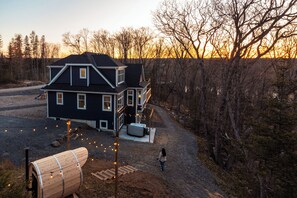 Exterior - Wellness Getaway in Huntsville: Hot Tub, Wood Fired Sauna, Bonfire Pit, Deck (Huntsville)