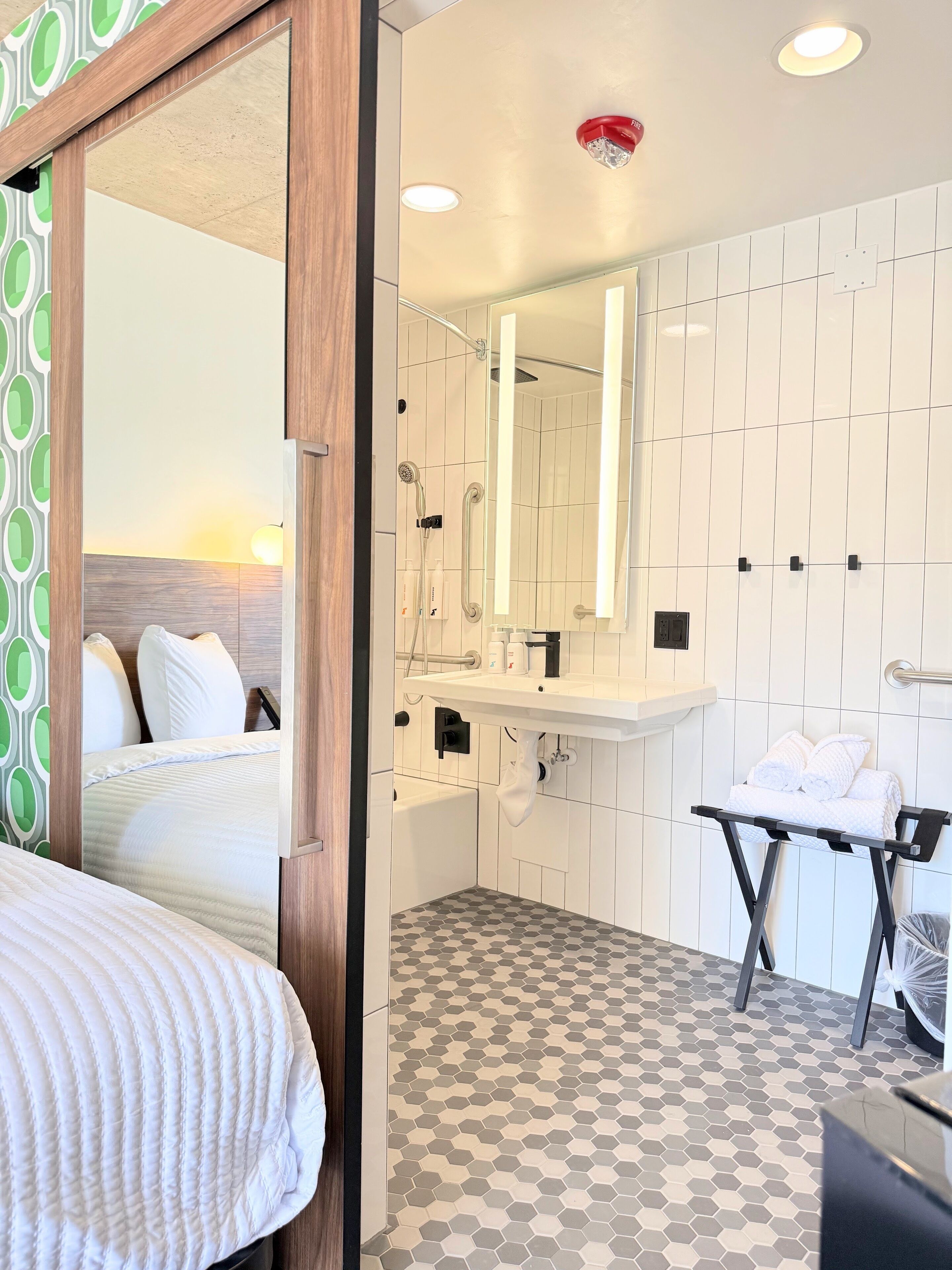 Twin Room, 2 Twin Beds, Accessible, Ground Floor | Bathroom | Designer toiletries, hair dryer, towels, soap