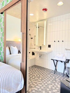Designer toiletries, hair dryer, towels, soap - The Alice Hotel (Tucson)