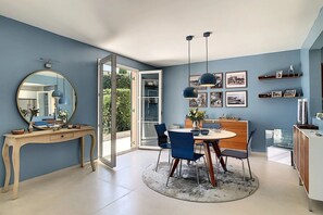 Dining - Villa Solberg, Villeneuve-Loubet, France (Villeneuve-Loubet)