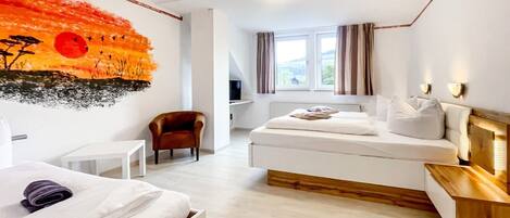 1 bedroom, WiFi, bed sheets