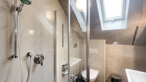 Unclassified image, 5 of 49, button