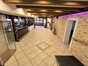 Unclassified image, 2 of 49, button - Comfortable and versatile room -perfect for relaxation, work and exchange (Winterberg)