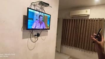 Standard Double Room | Free WiFi
