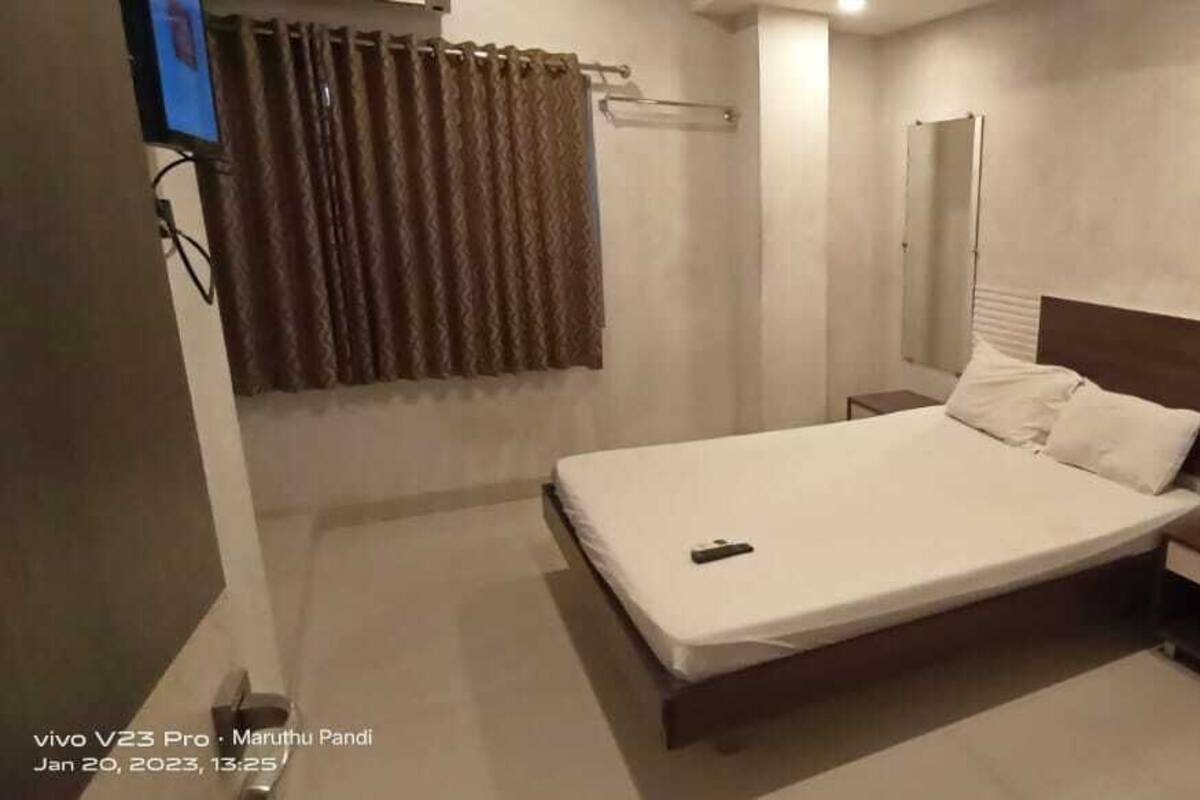 Standard Double Room | Free WiFi