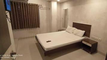 Standard Double Room | Free WiFi