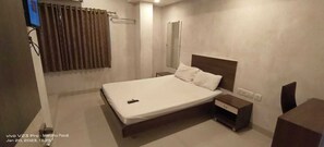 Standard Double Room | Free WiFi