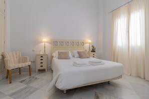 2 chambres, fer et planche à repasser, lit parapluie, Wi-Fi gratuit