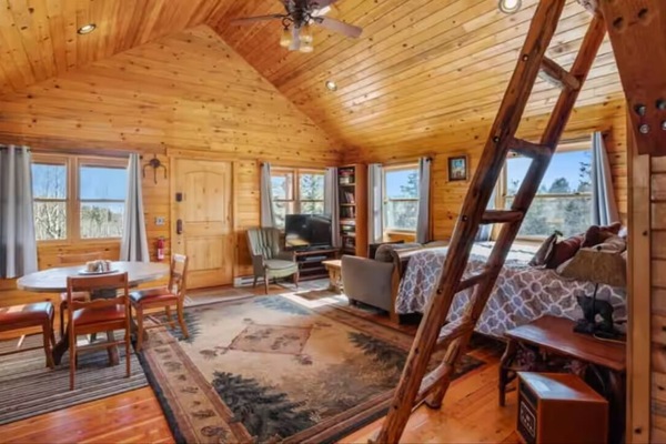 b756af39-a518-4d2a-b7e0-89de68b525de