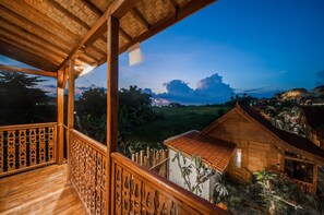 1 bedroom, desk, laptop workspace, blackout curtains - The Lebak Canggu (Canggu)
