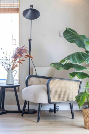 Interior - Huswell - Modern Apartment with Garden, Near Beach (Cadzand)