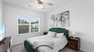 1 habitación, tabla de planchar con plancha, wifi y ropa de cama