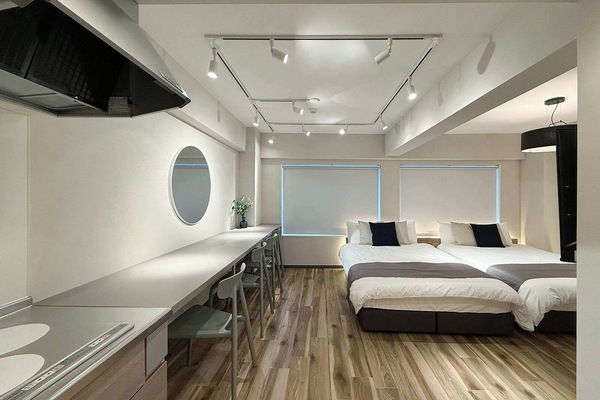 2 double size bed good for 4 people