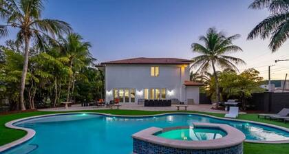 5000Sf Luxe Mansion/Refreshing pool/Gameroom - N
