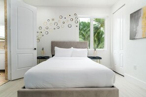 8 makuuhuonetta, silitysrauta/-lauta, vauvan matkasänky, Wi-Fi