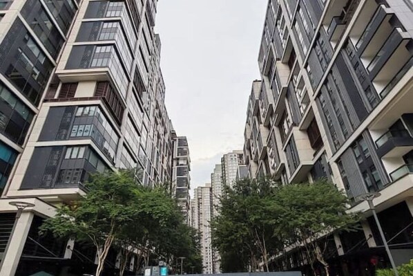 Exterior - Mont Kiara Arcoris 163 Apartment
(Kuala Lumpur)