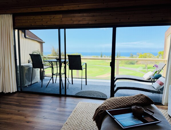 Älytelevisio, kirjoja, stereot