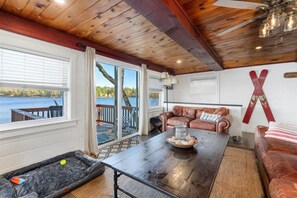 Smart TV, fireplace, books