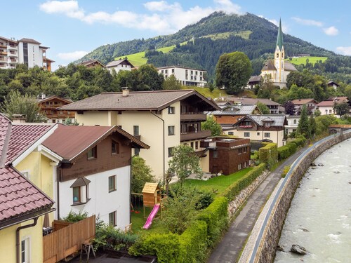 Agréable appartement dans le centre avec jardin
