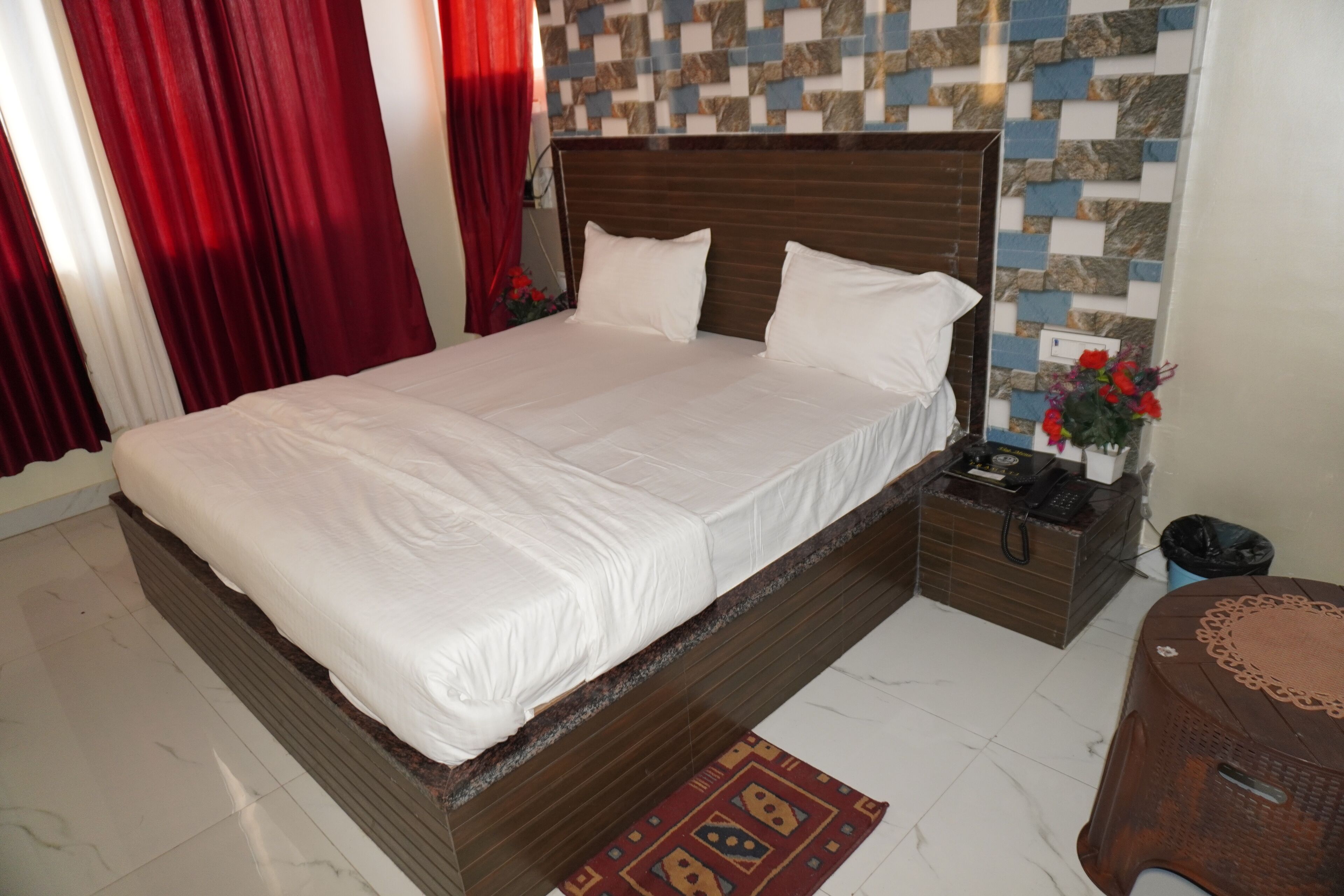 Deluxe Double Room | Free WiFi