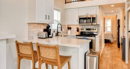 < 1 Mi to Marina: Lake Norman Home w/ Pool Access!