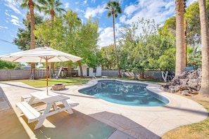 Pool - 8 Mi to Dtwn: Pet-Friendly Phoenix Home! (Phoenix)