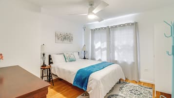 2 bedrooms, iron/ironing board, internet, bed sheets