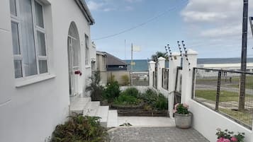 Beach/ocean view