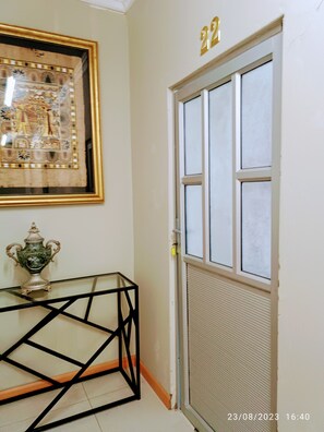 Exterior - Longfellow Lodge (East London)