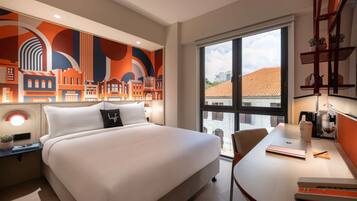 Pillow-top beds, individually decorated, individually furnished, desk