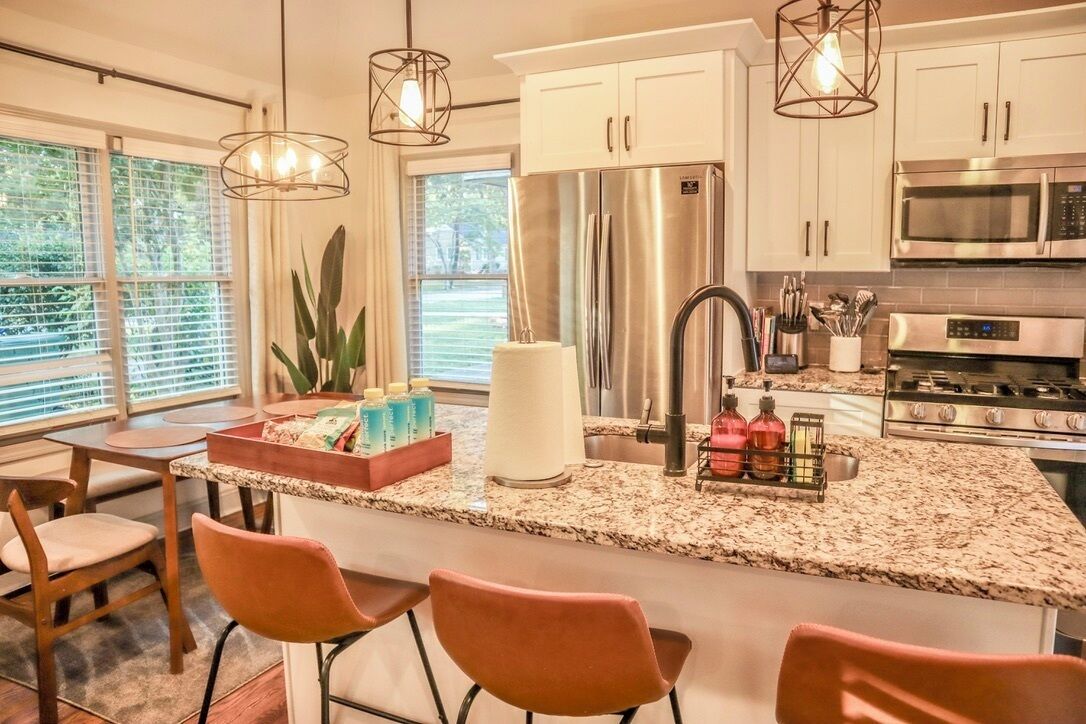 Micro-ondes, four, plaque de cuisson, lave-vaisselle