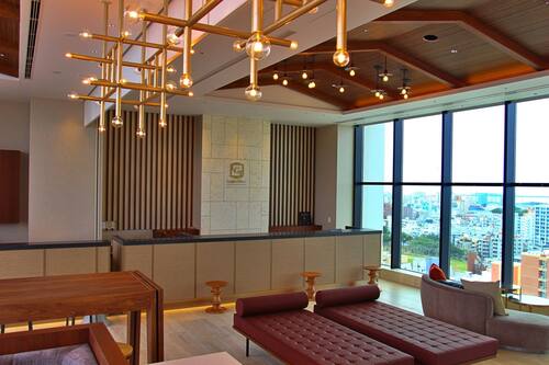 Lobby-Lounge