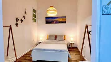 2 soverom, strykejern/-brett, internettilgang og sengetøy