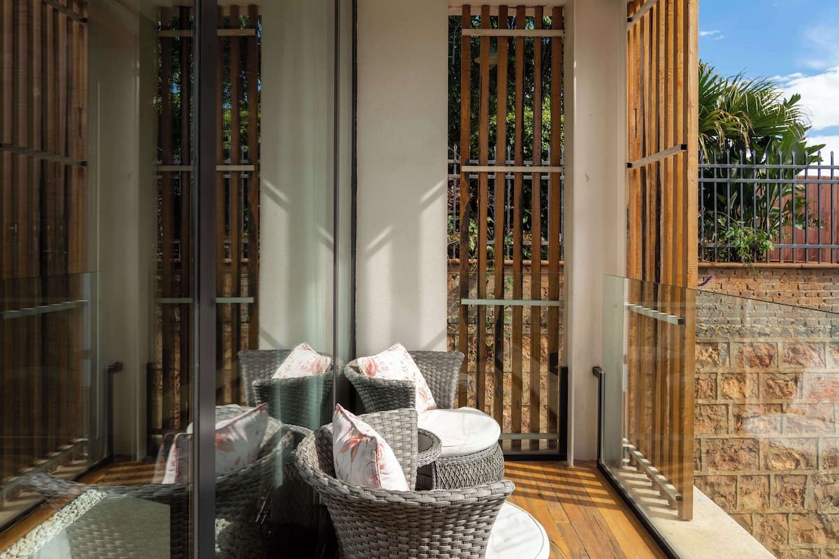 Luxury Suite, 1 King Bed, Sea View | Terrace/patio