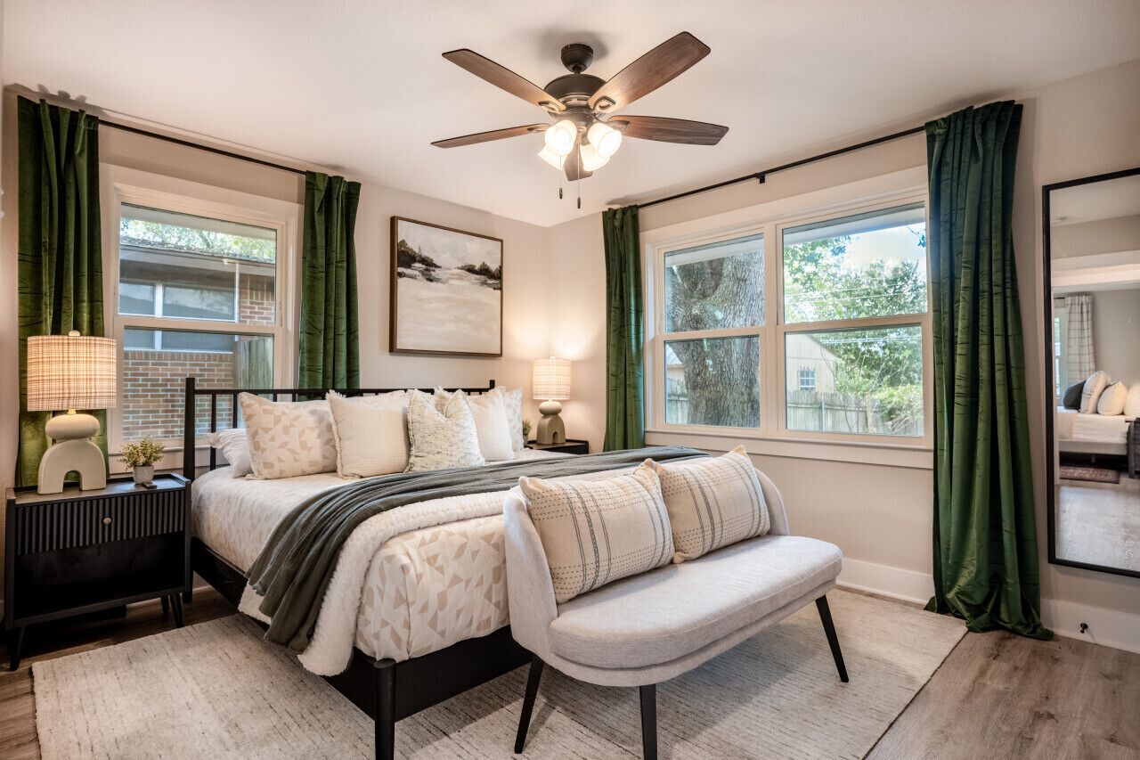 4 habitaciones, escritorio, tabla de planchar con plancha y wifi gratis 