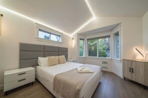 3 soverom, strykejern/-brett, wi-fi og sengetøy