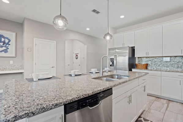 House (6 Bedrooms) | Property amenity - 4718 Sleepy Hollow Drive (Kissimmee)