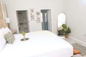 3 室のベッドルーム、アイロン / アイロン台、WiFi、ベッドシーツ